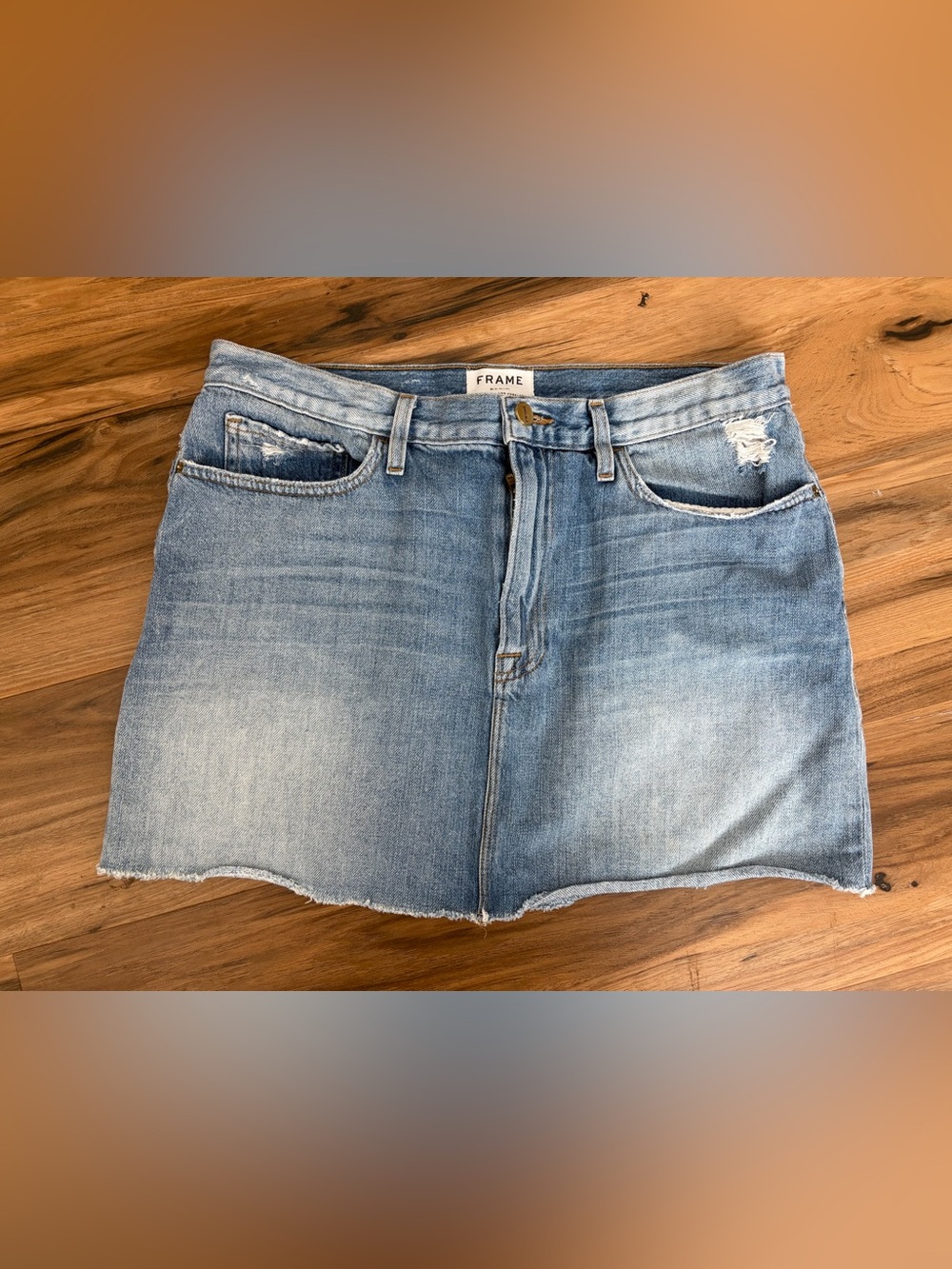 FRAME Light Wash Distressed Raw Hem Denim Mini Skirt Size 31